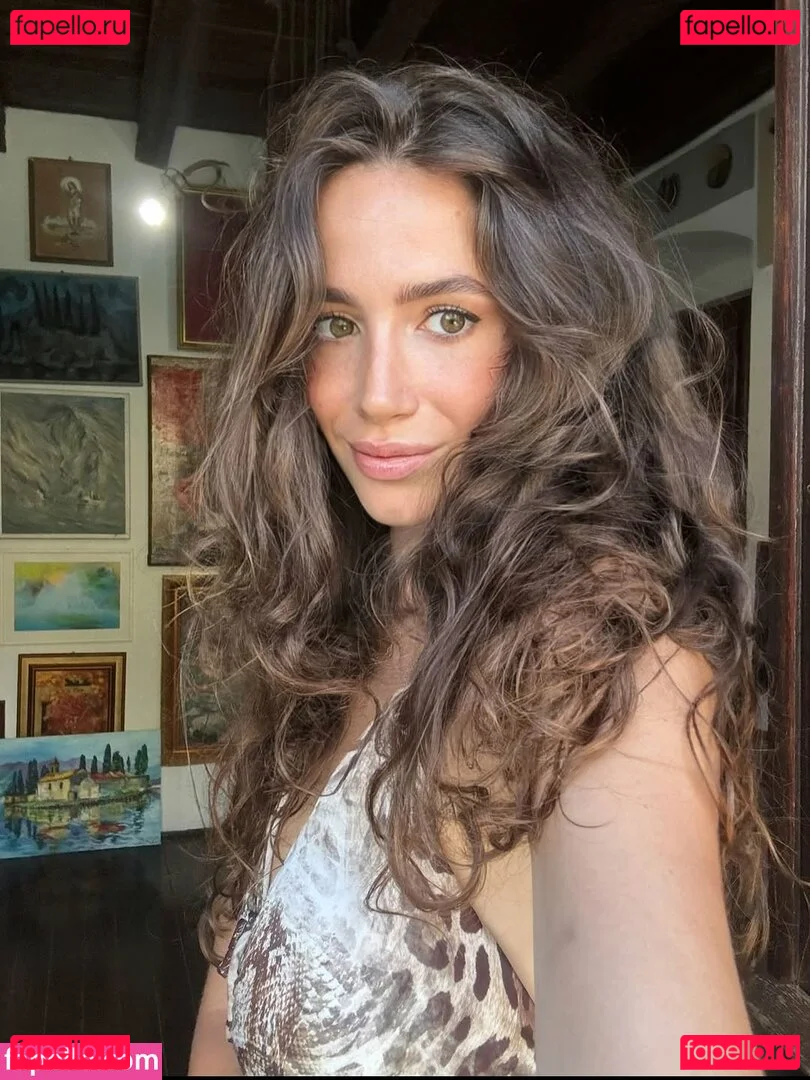 iuliagyrbu Onlyfans Photo Gallery 