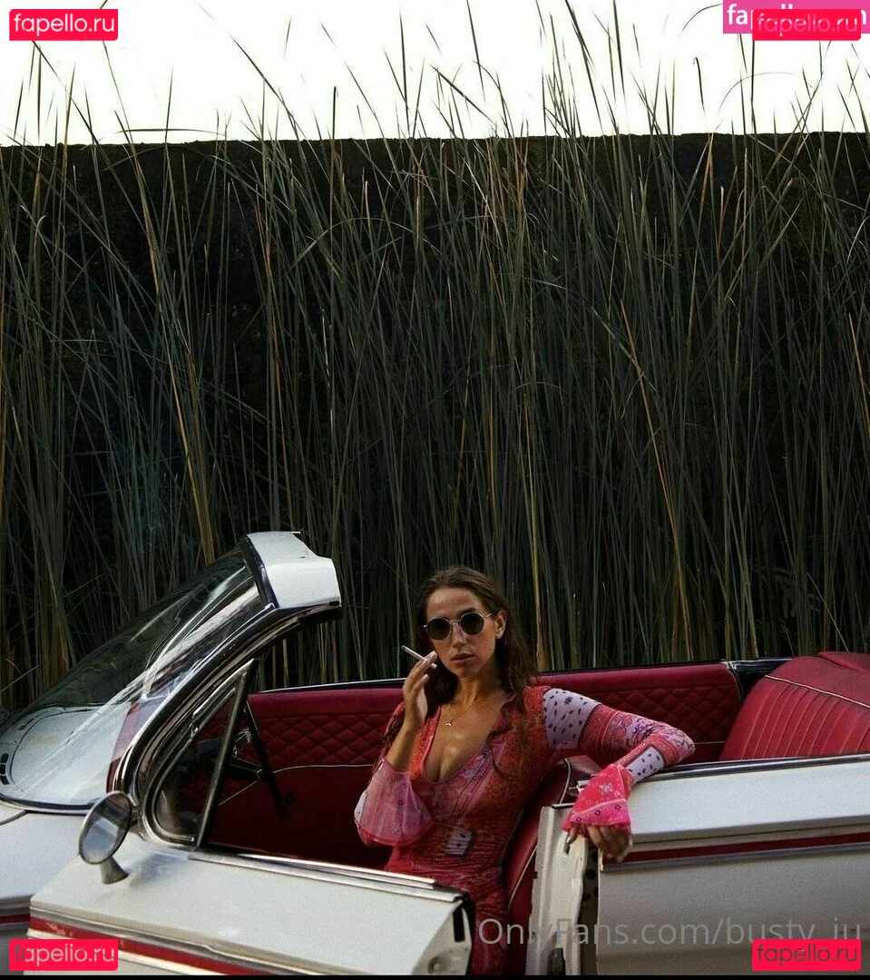 iuliagyrbu Onlyfans Photo Gallery 