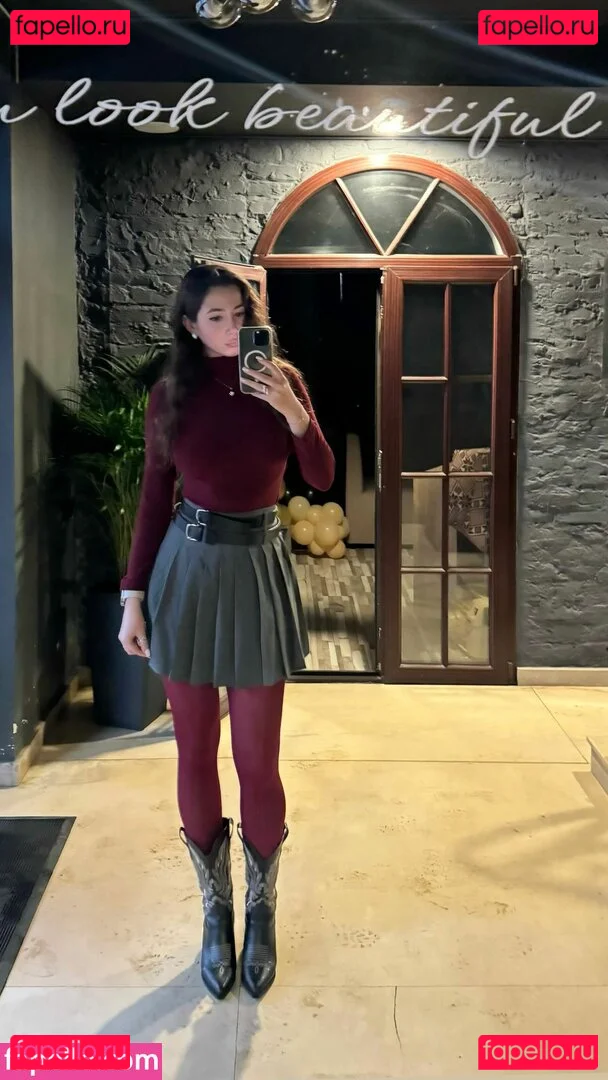 iuliagyrbu Onlyfans Photo Gallery 