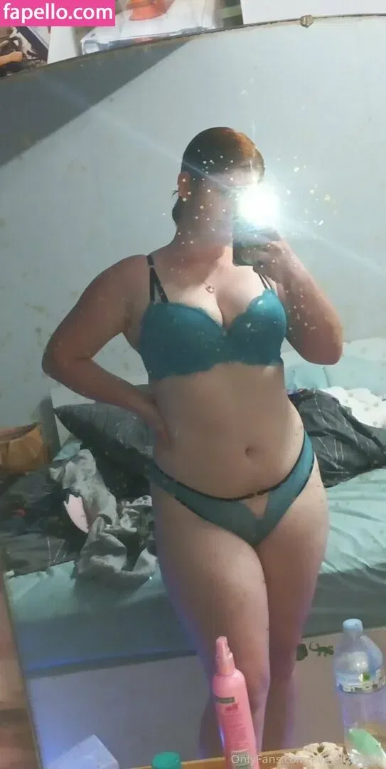 genevieve.ellis Onlyfans Photo Gallery 