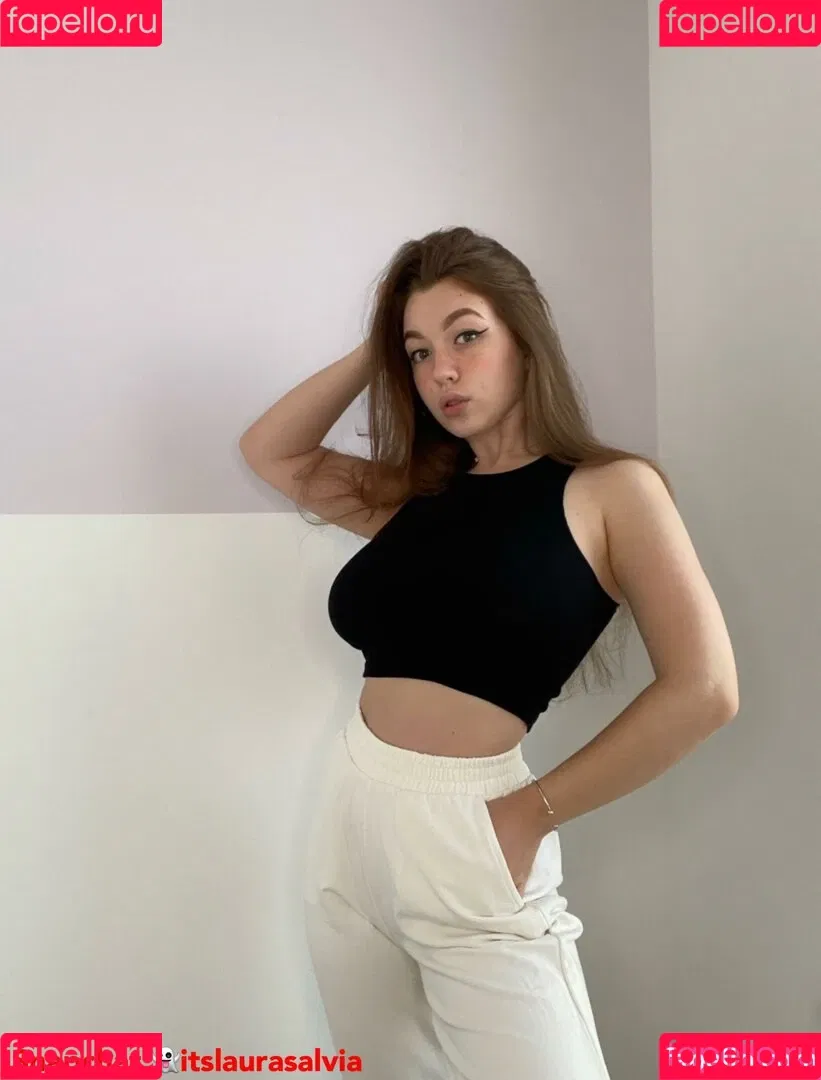Laura Salvia Onlyfans Photo Gallery 