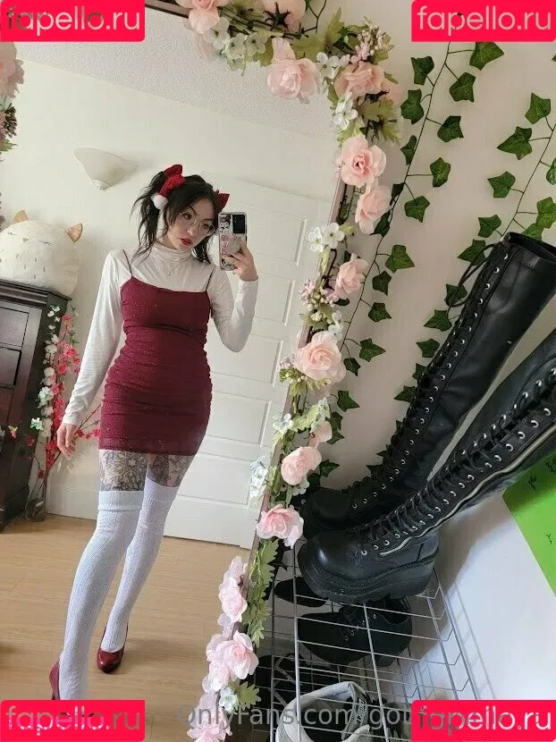 gothgirlmaya Onlyfans Photo Gallery 