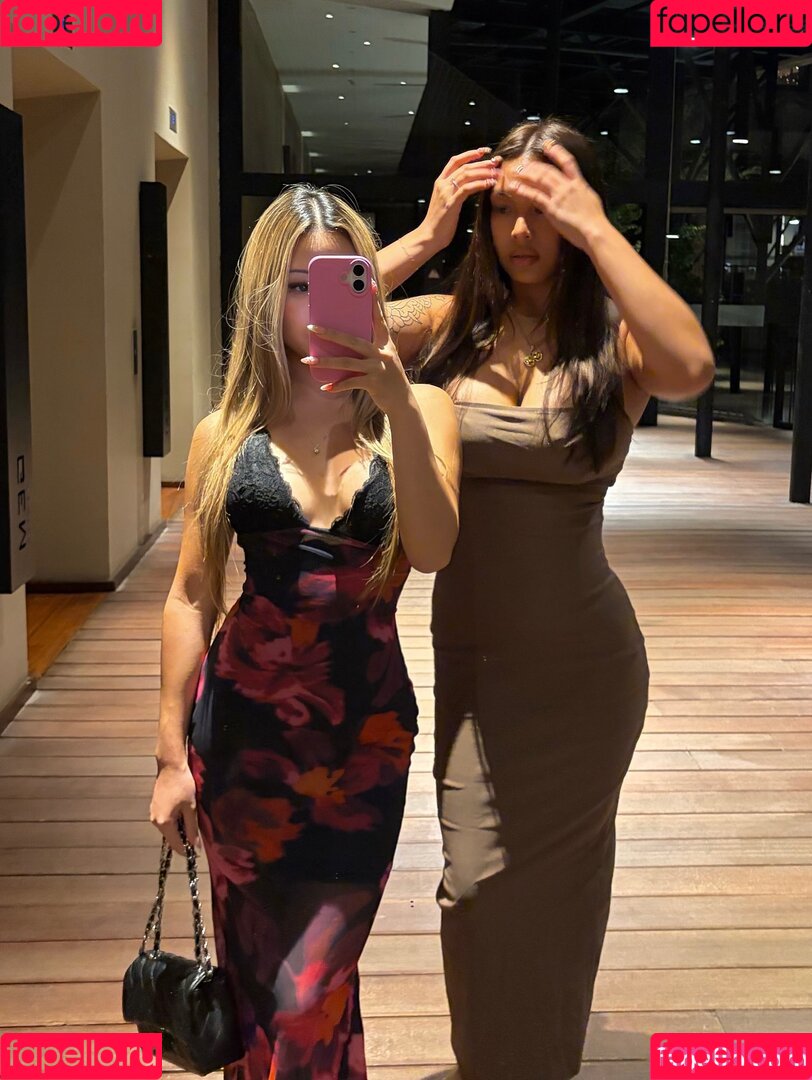 Strawbunnyloop Onlyfans Photo Gallery 