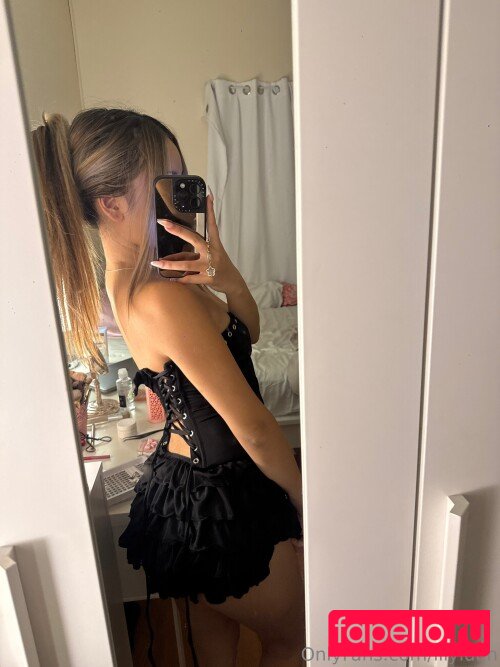 Strawbunnyloop Nude Onlyfans Photo 24