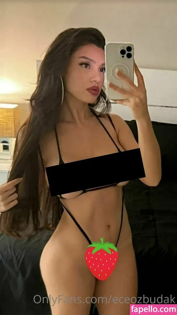 eceozbdk Onlyfans Photo Gallery 