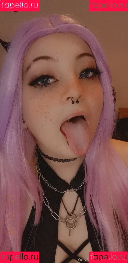 Sam aka littlescarefox Onlyfans Photo Gallery 