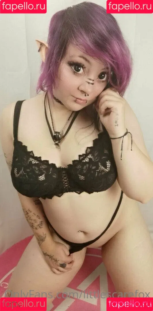 Sam aka littlescarefox Onlyfans Photo Gallery 
