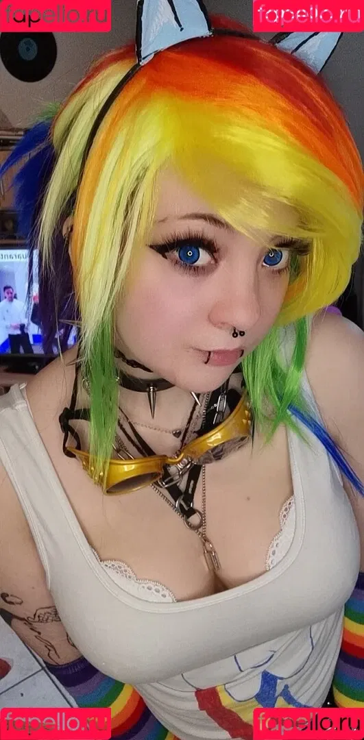 Sam aka littlescarefox Onlyfans Photo Gallery 