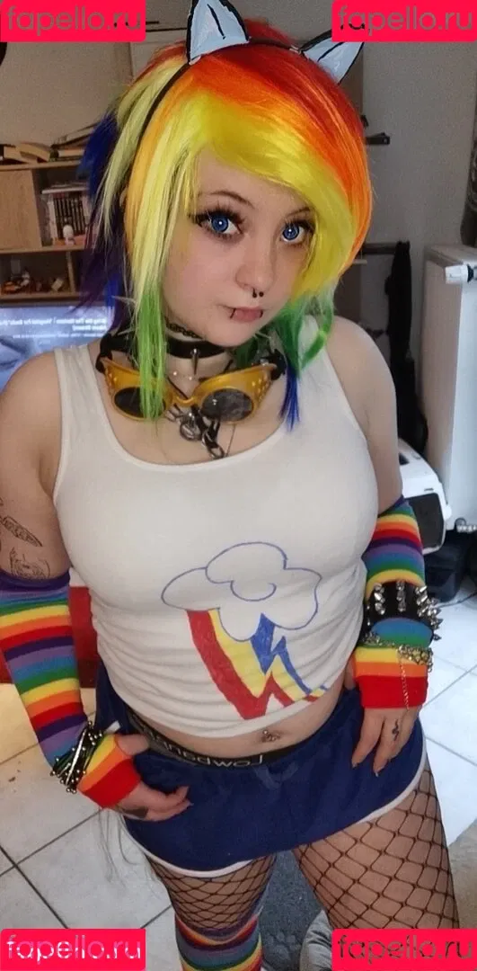 Sam aka littlescarefox Onlyfans Photo Gallery 
