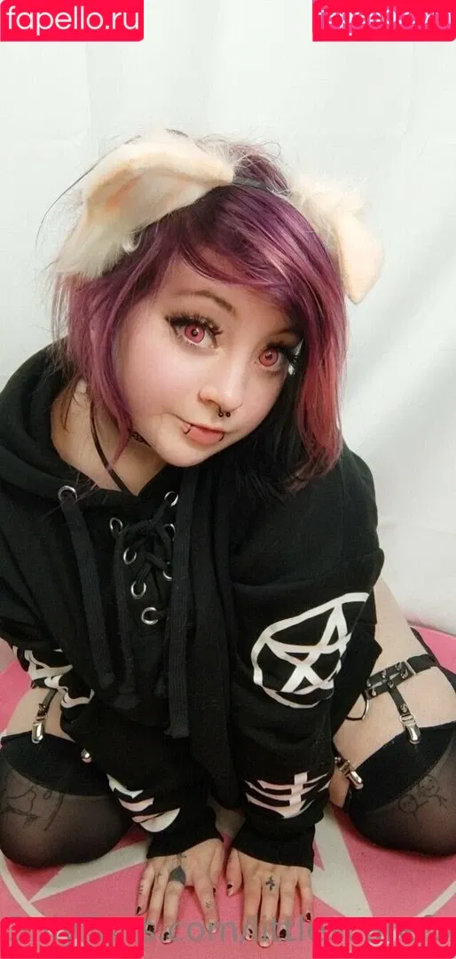 Sam aka littlescarefox Onlyfans Photo Gallery 