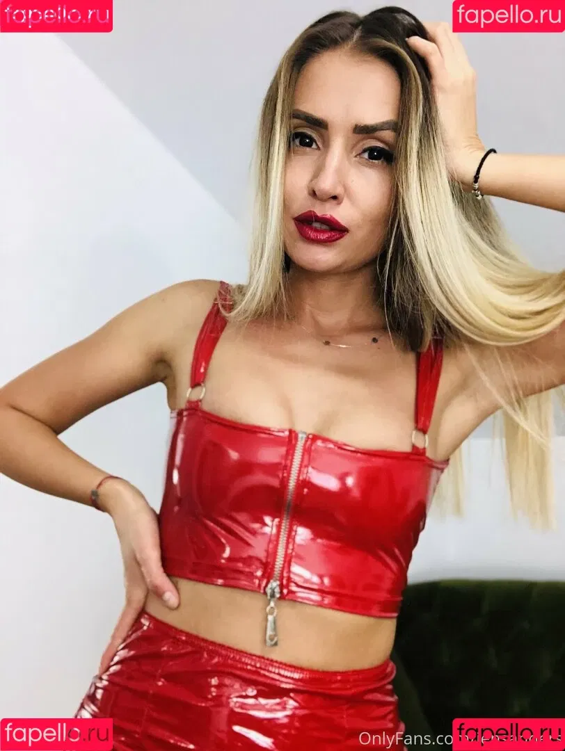 Jen Sanders Onlyfans Photo Gallery 