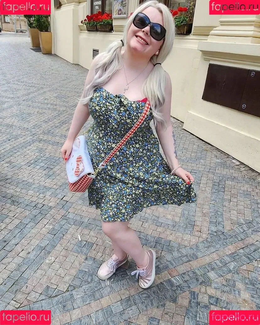 Naughty Danni Onlyfans Photo Gallery 