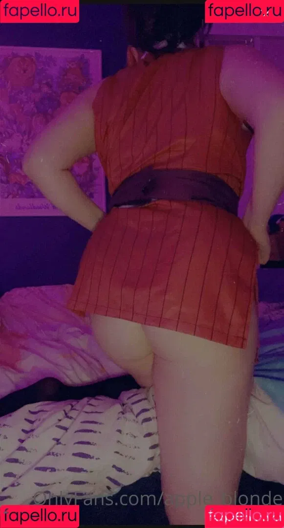 AppleBlonde Onlyfans Photo Gallery 