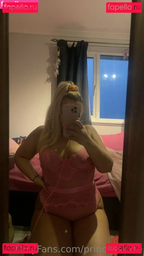 princesskxte Onlyfans Photo Gallery 