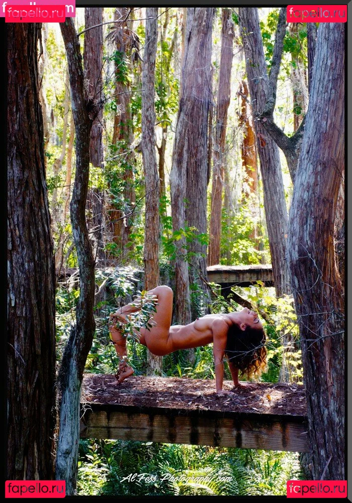 Yasmin Sarte Onlyfans Photo Gallery 