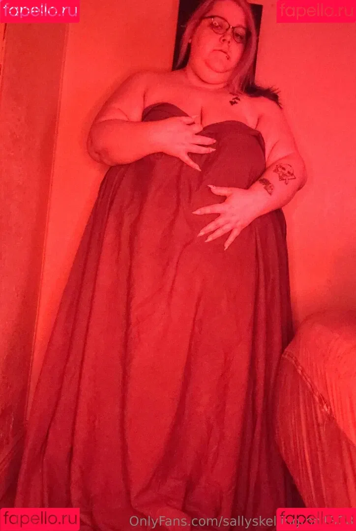 sallyskellington1328 Onlyfans Photo Gallery 