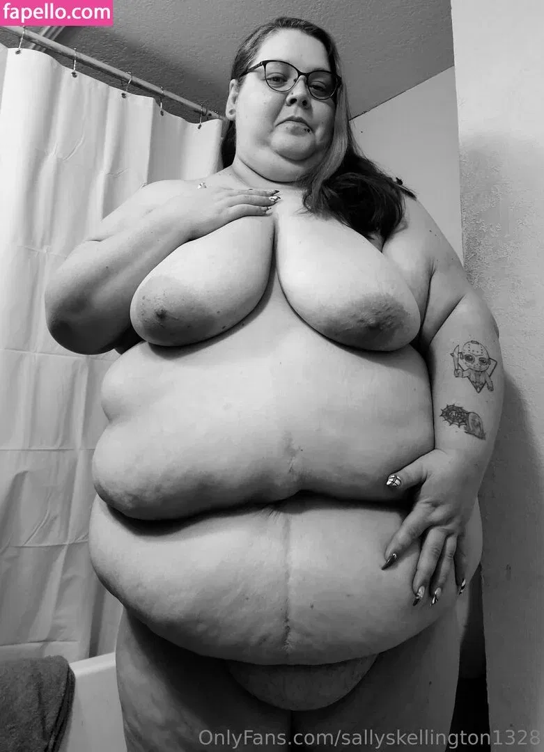 sallyskellington1328 Onlyfans Photo Gallery 