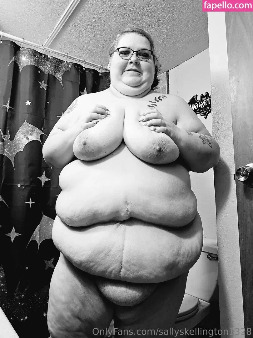 sallyskellington1328 Onlyfans Photo Gallery 