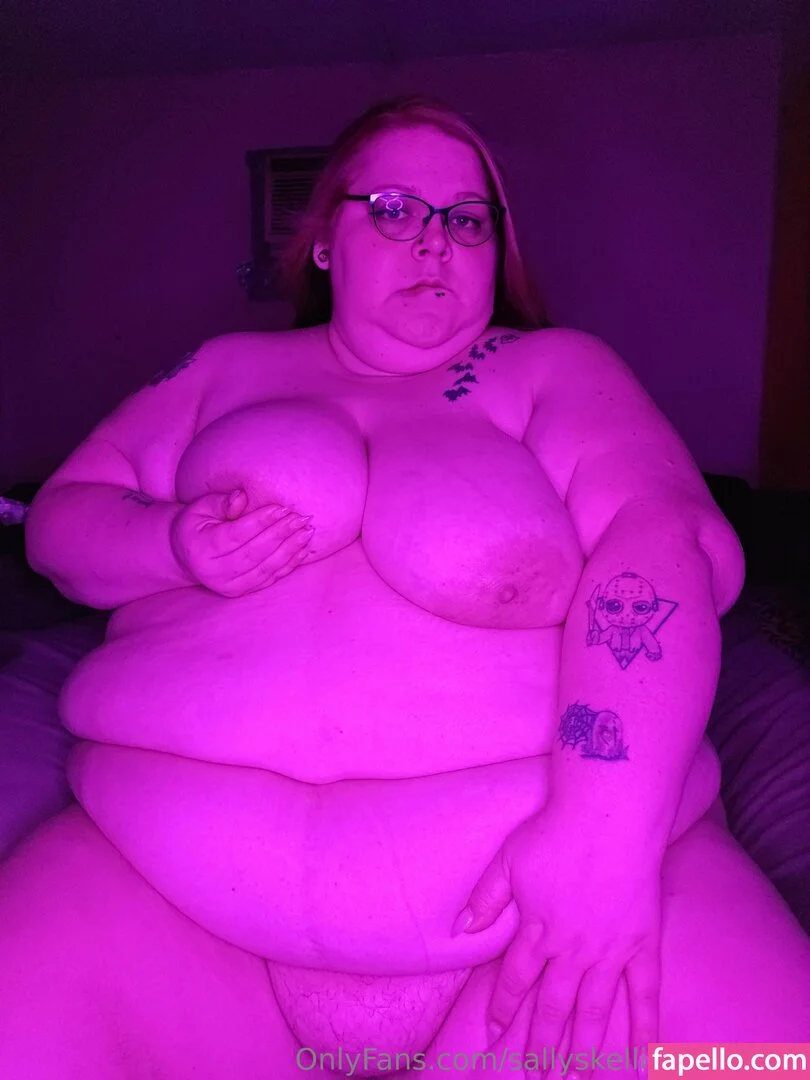 sallyskellington1328 Onlyfans Photo Gallery 