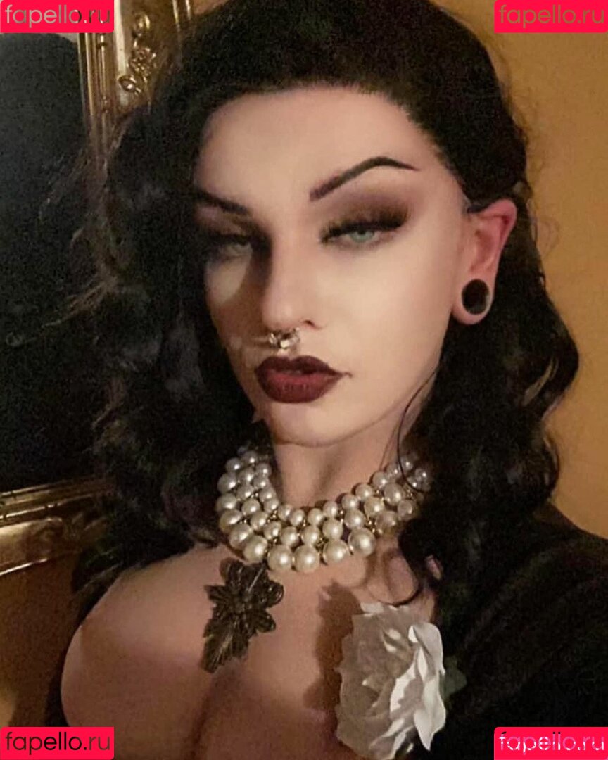 Alice Blaque Onlyfans Photo Gallery 