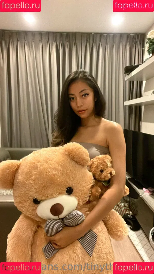 tinythaigirl4u Onlyfans Photo Gallery 
