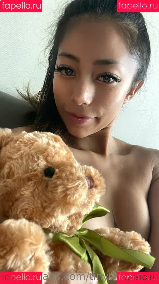 tinythaigirl4u Onlyfans Photo Gallery 