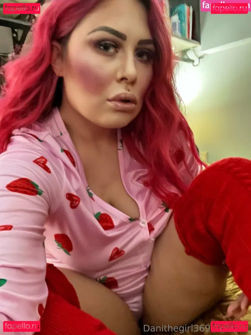 tinythaigirl4u Onlyfans Photo Gallery 