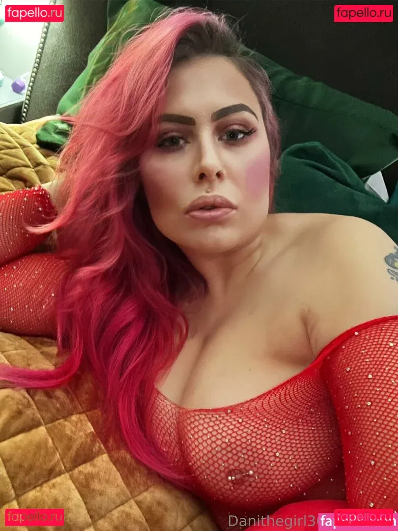 tinythaigirl4u Onlyfans Photo Gallery 