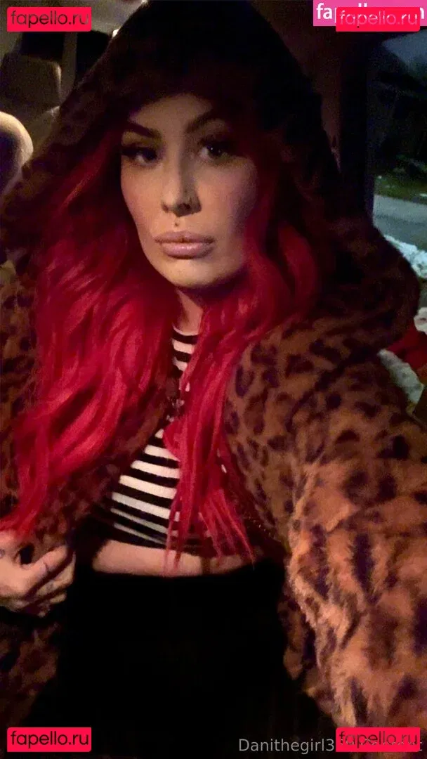 tinythaigirl4u Onlyfans Photo Gallery 