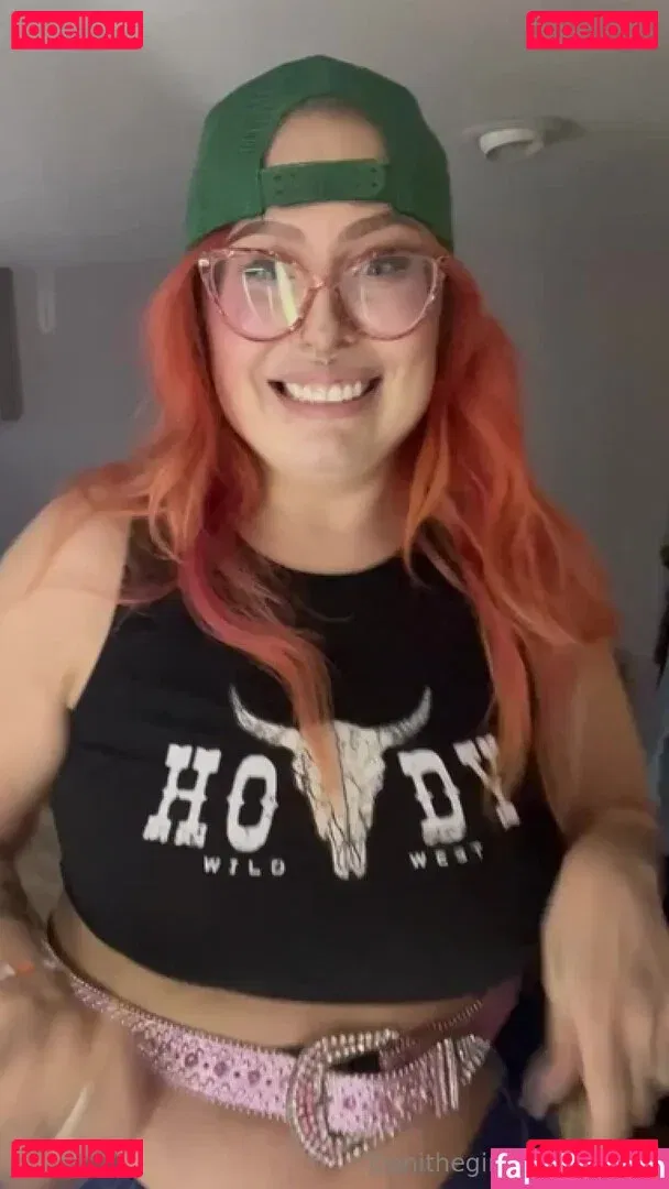 tinythaigirl4u Onlyfans Photo Gallery 