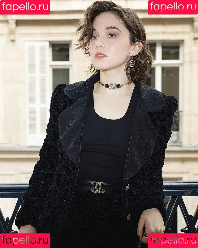 Cailee Spaeny Onlyfans Photo Gallery 