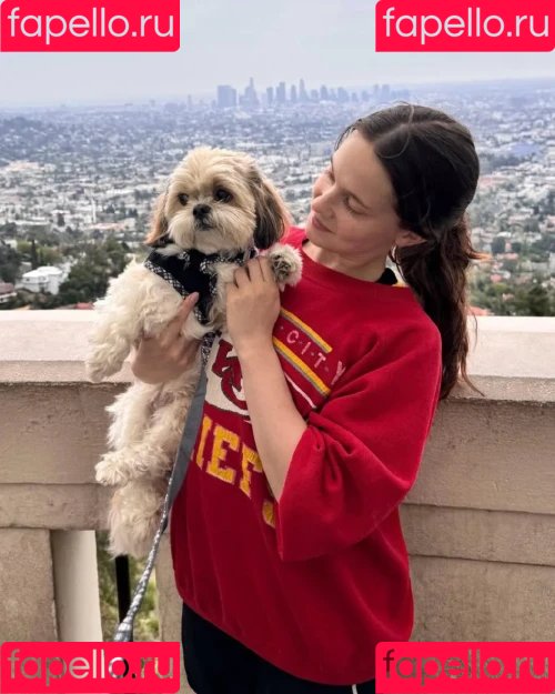 Cailee Spaeny Onlyfans Photo Gallery 