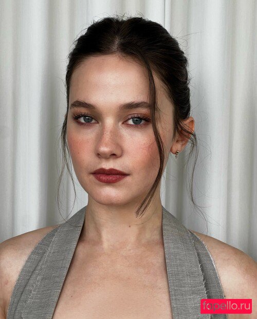 Cailee Spaeny Nude Onlyfans Photo 15