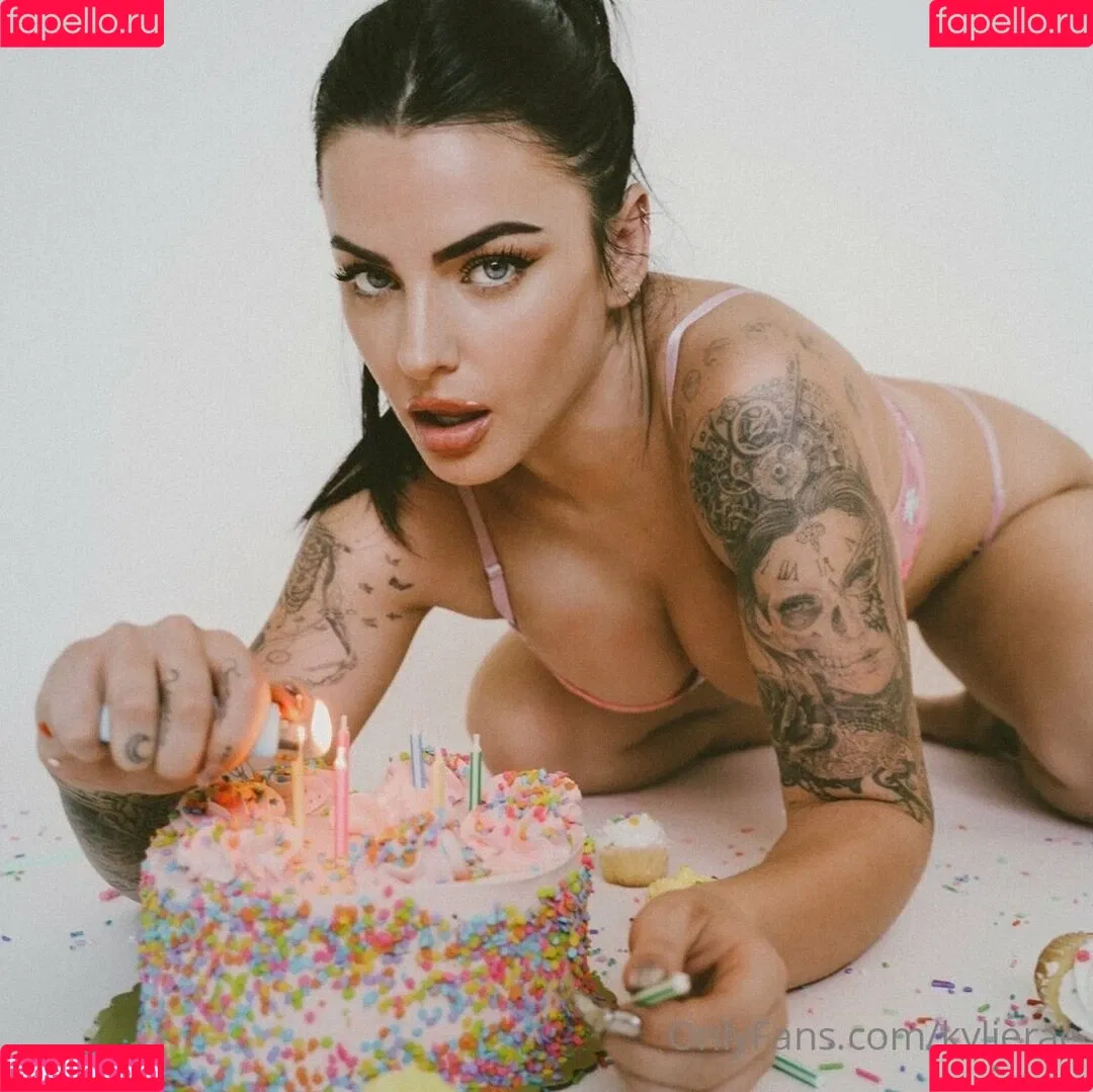 kylieraehall Onlyfans Photo Gallery 