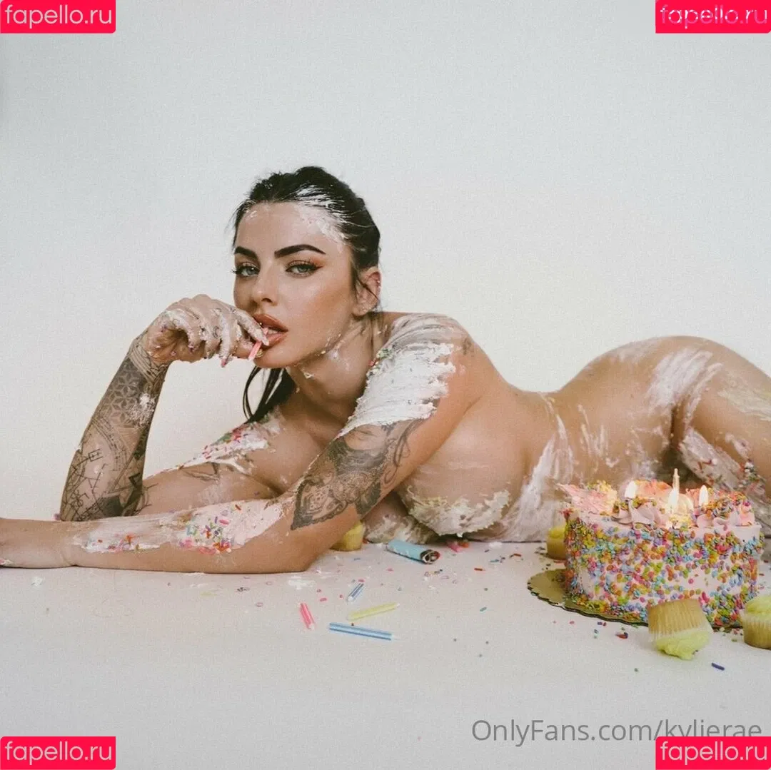 kylieraehall Onlyfans Photo Gallery 