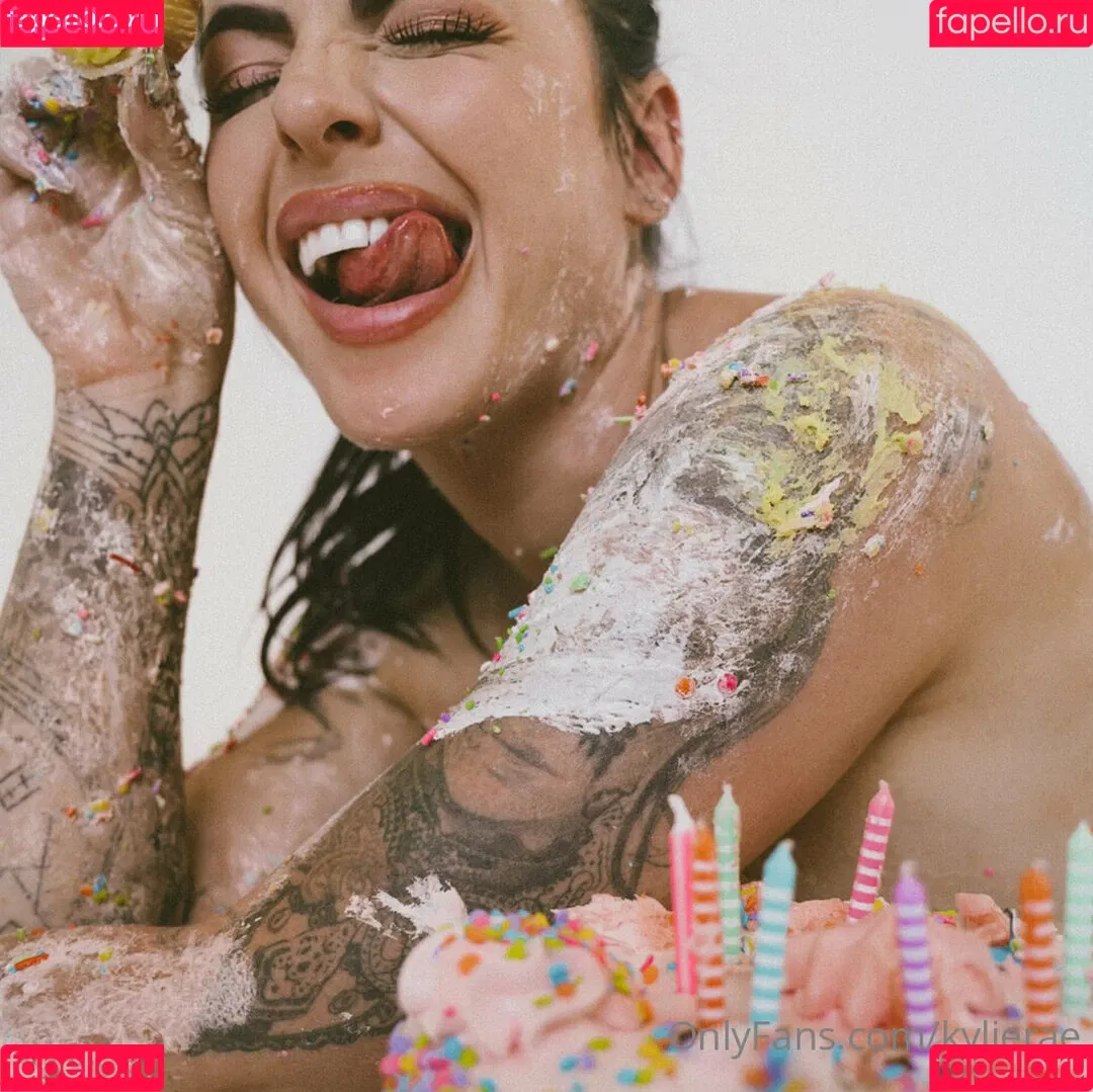 kylieraehall Onlyfans Photo Gallery 