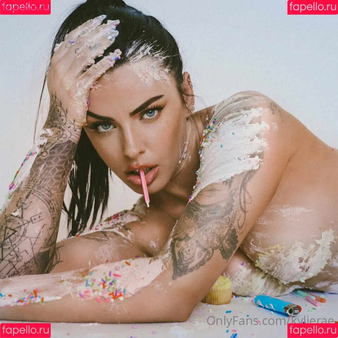 kylieraehall Onlyfans Photo Gallery 