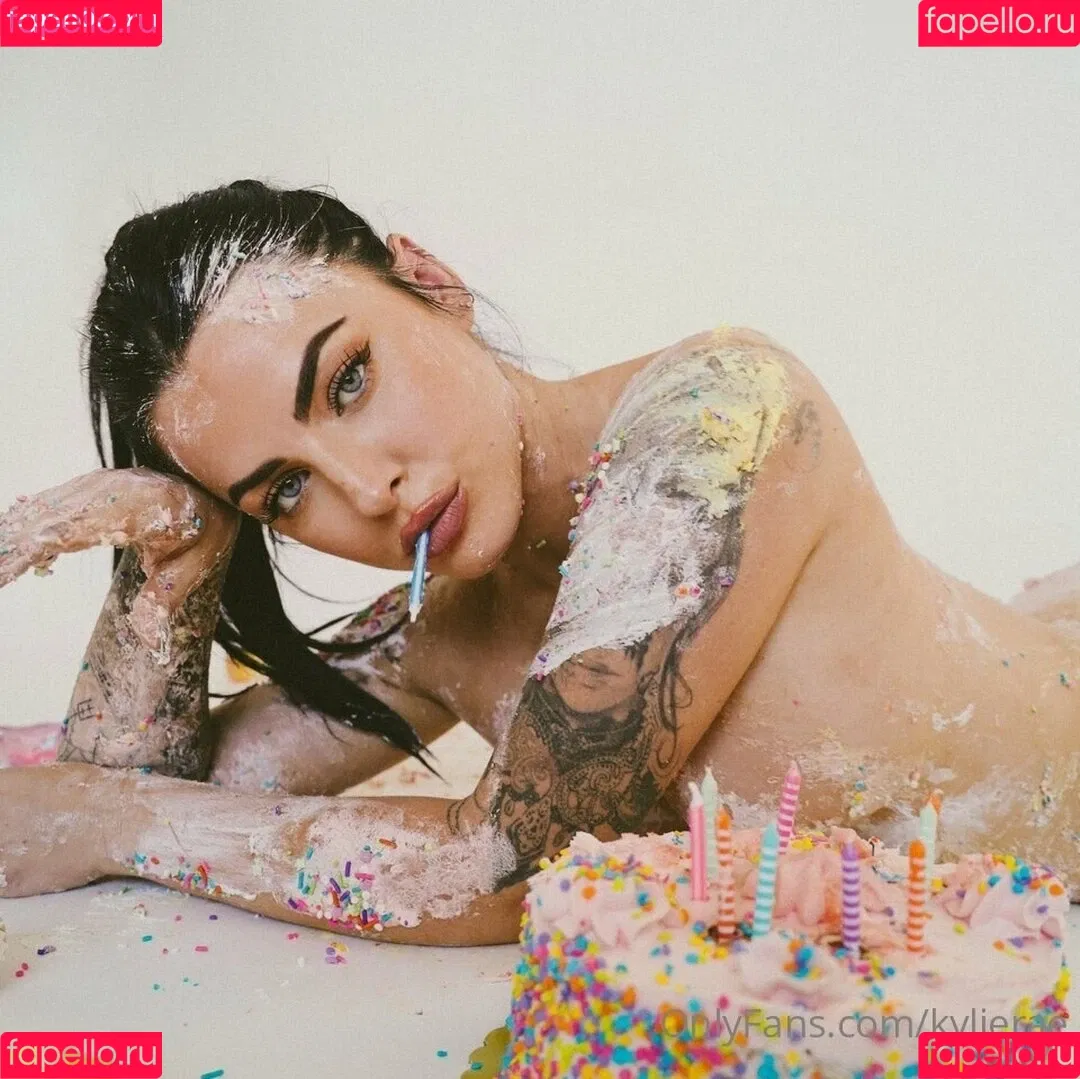 kylieraehall Onlyfans Photo Gallery 