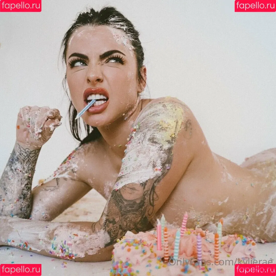 kylieraehall Onlyfans Photo Gallery 