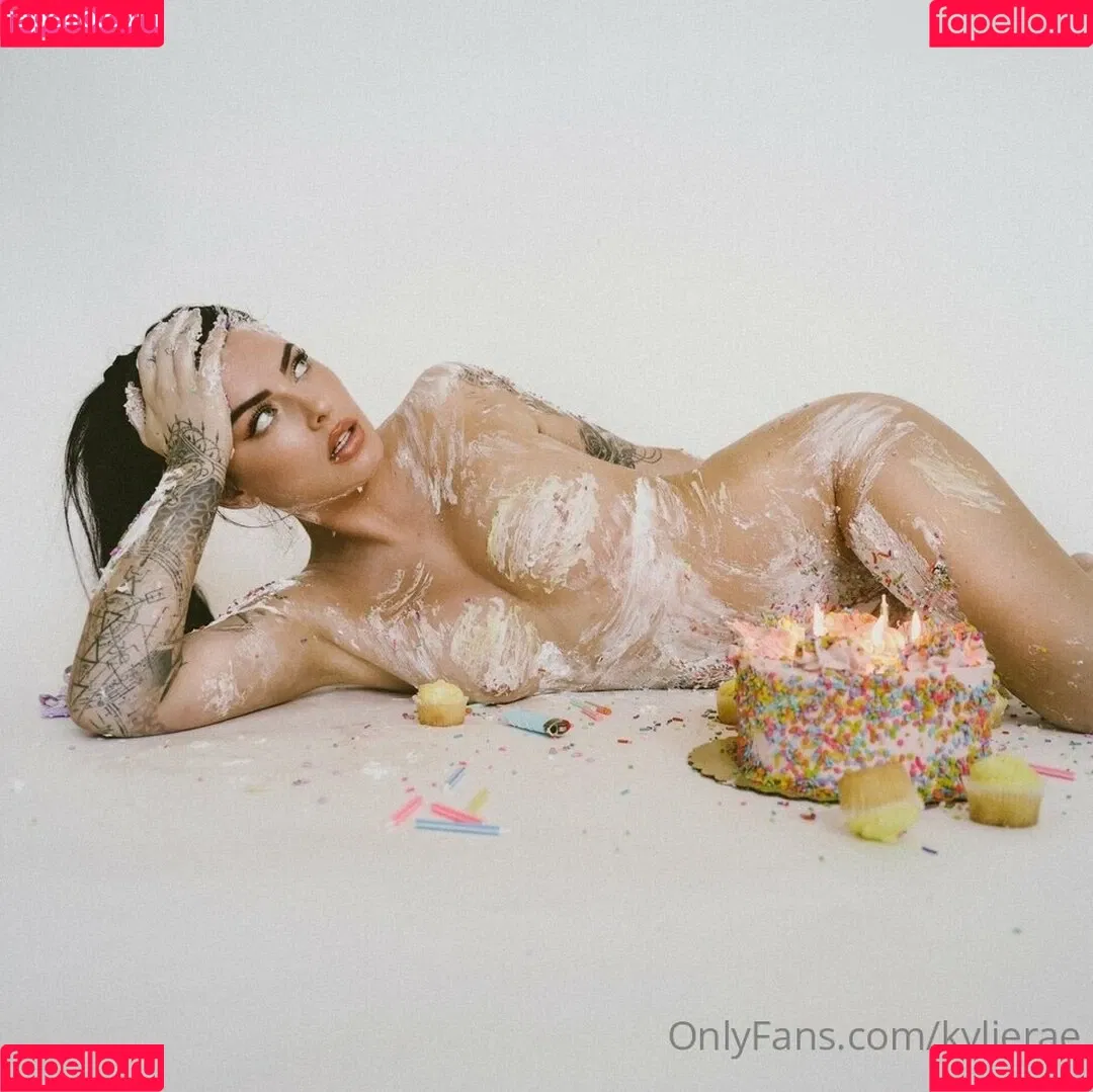 kylieraehall Onlyfans Photo Gallery 