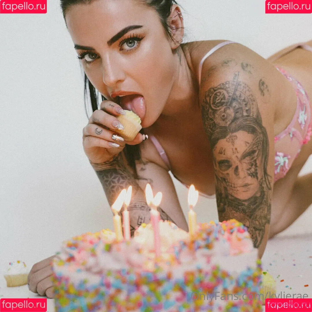 kylieraehall Onlyfans Photo Gallery 