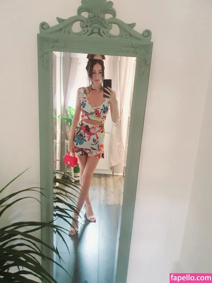 Summer Siempre Onlyfans Photo Gallery 