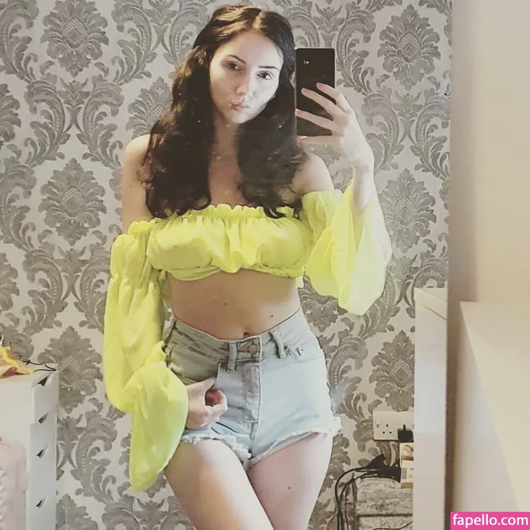 Summer Siempre Onlyfans Photo Gallery 