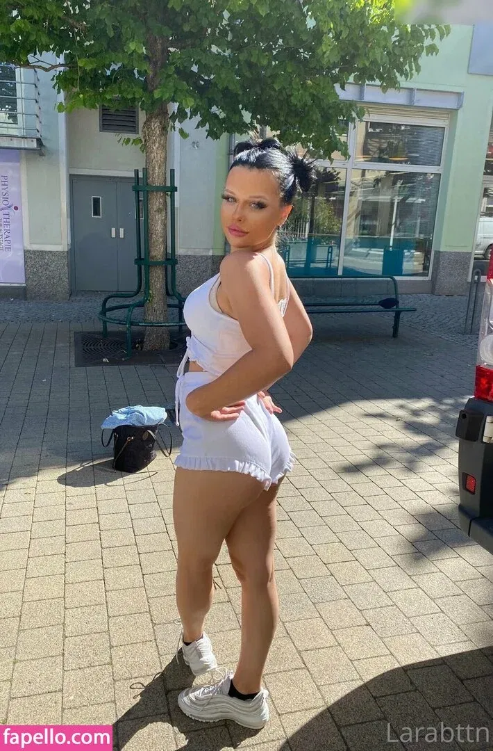 Lara Bttn Onlyfans Photo Gallery 