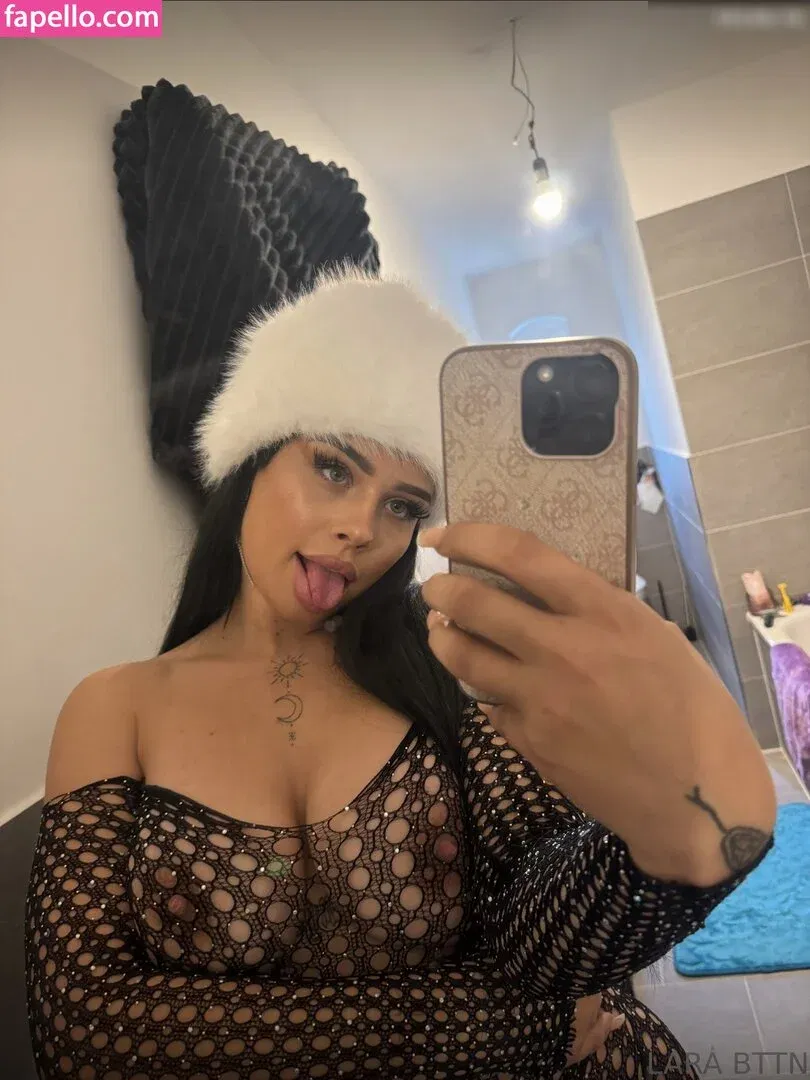 Lara Bttn Onlyfans Photo Gallery 