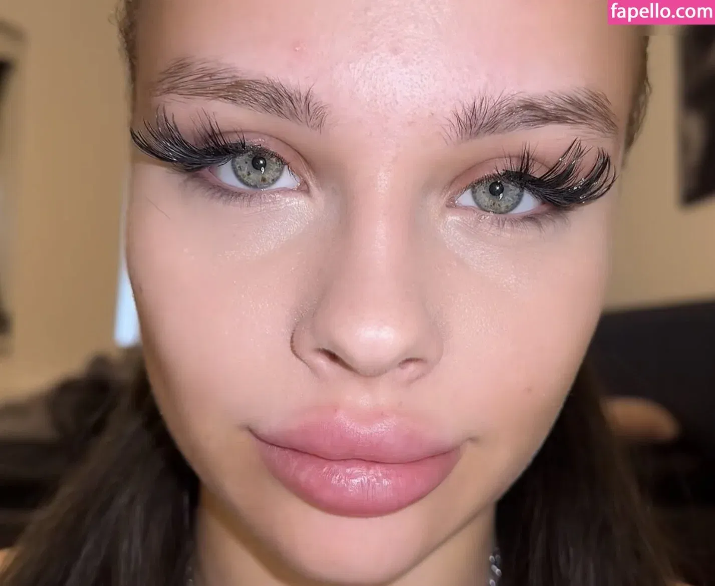 Lara Bttn Onlyfans Photo Gallery 