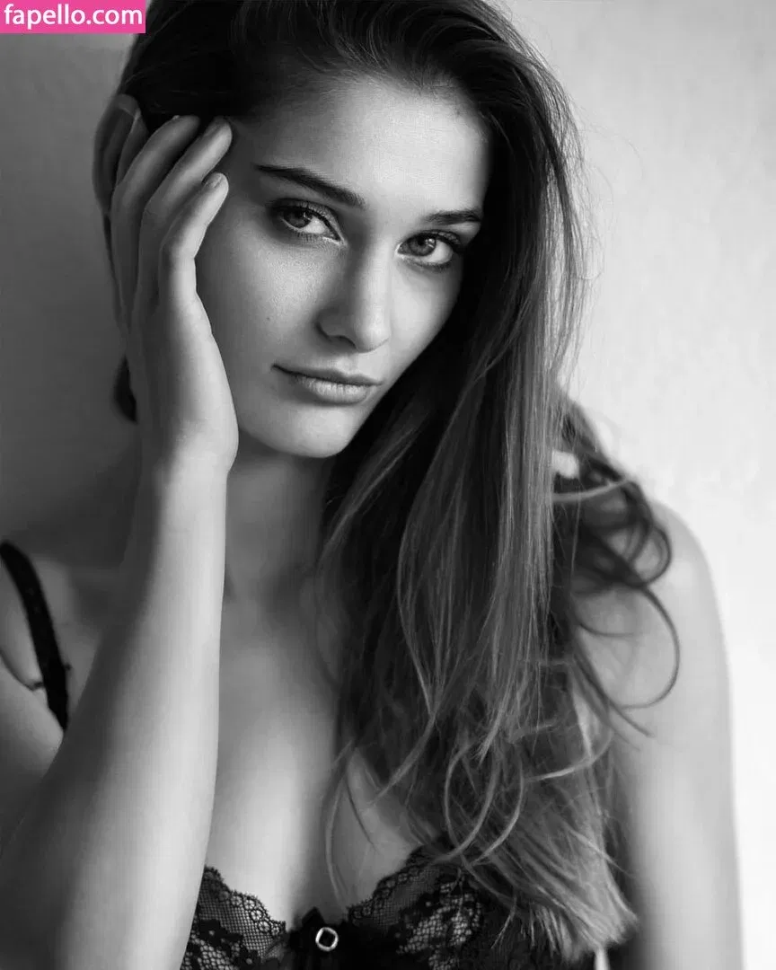 Ninafdj Onlyfans Photo Gallery 