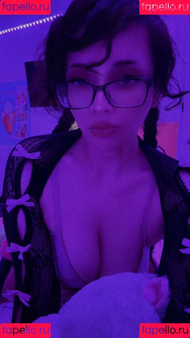 CweamyMilk Onlyfans Photo Gallery 