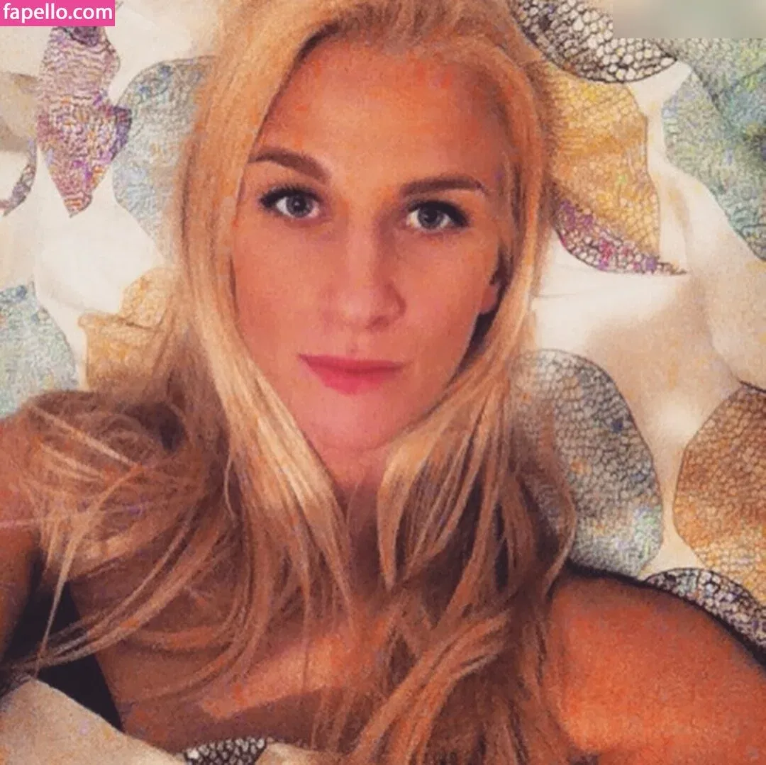 Sofia Jakobsson Onlyfans Photo Gallery 