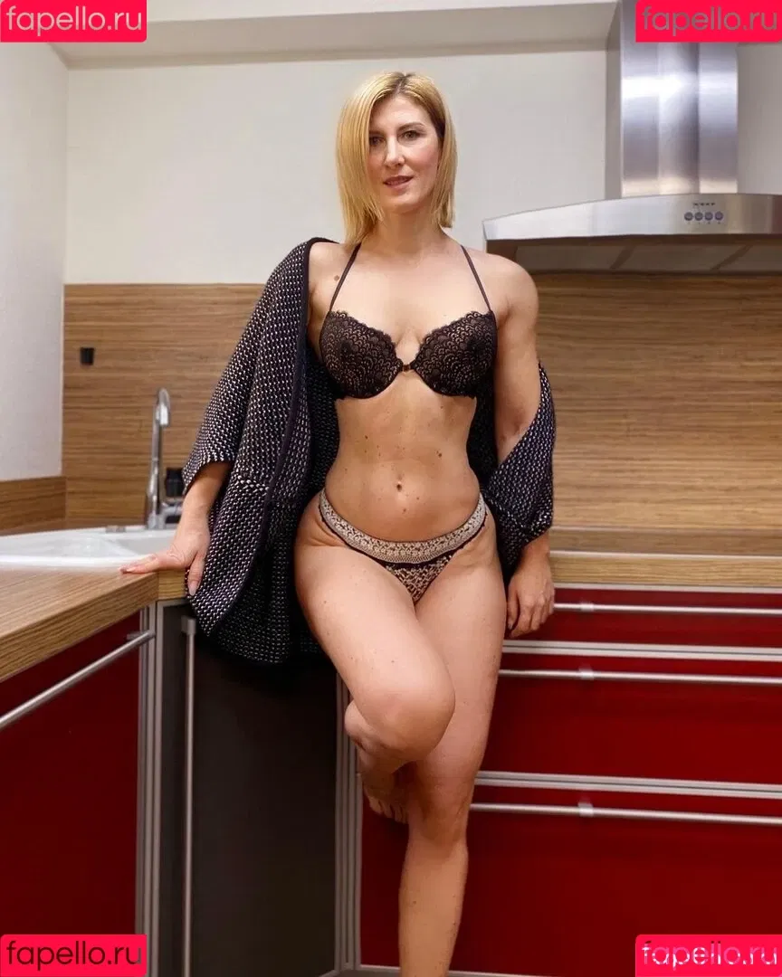 Miss Sunny mood Onlyfans Photo Gallery 